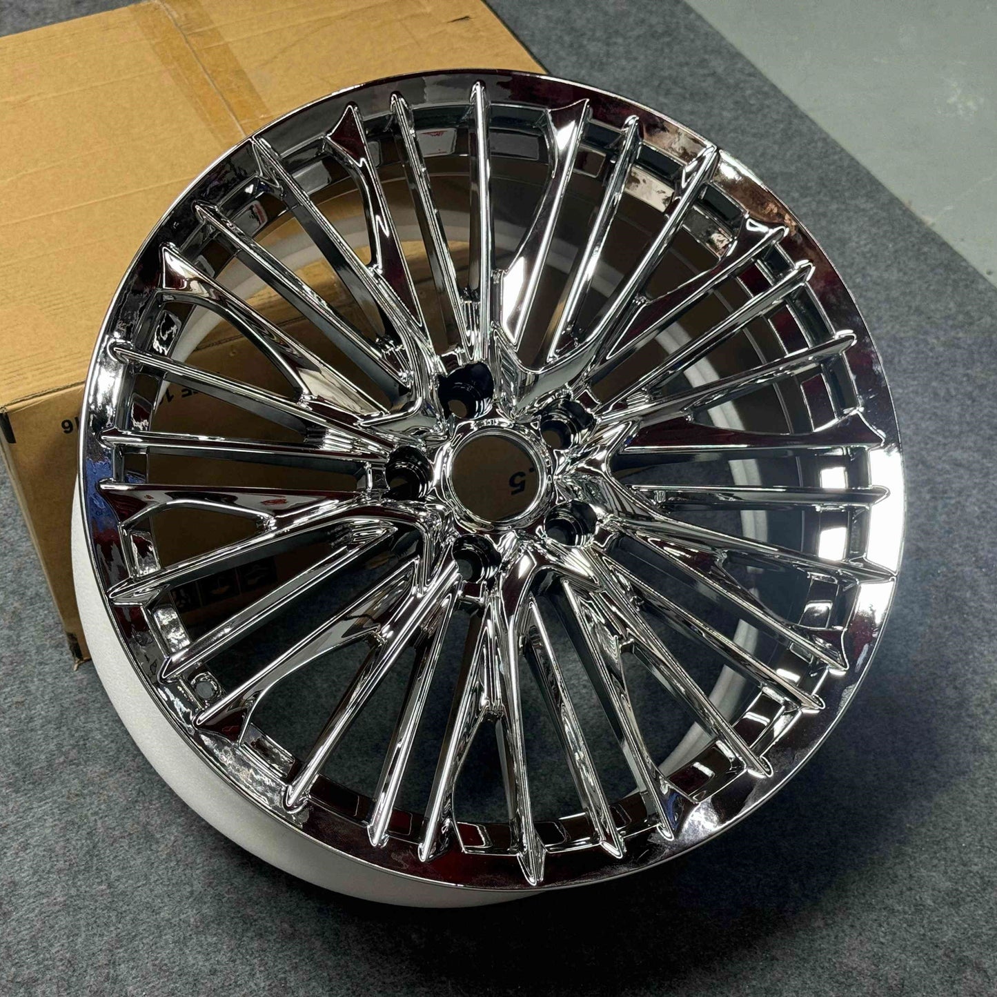 18 Inch 5x114.3 Flow Formed Aluminum Alloy Wheels for Aftermarket Auto Component Distributors