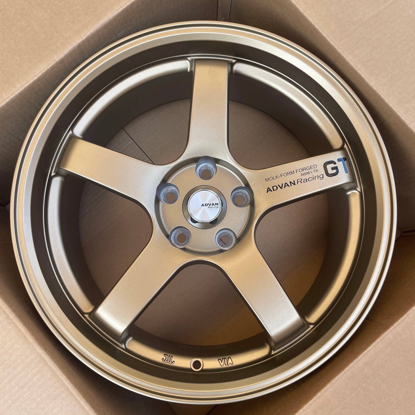 18 Inch Flow Formed Aluminum Alloy Wheels Wholesale Supplier
