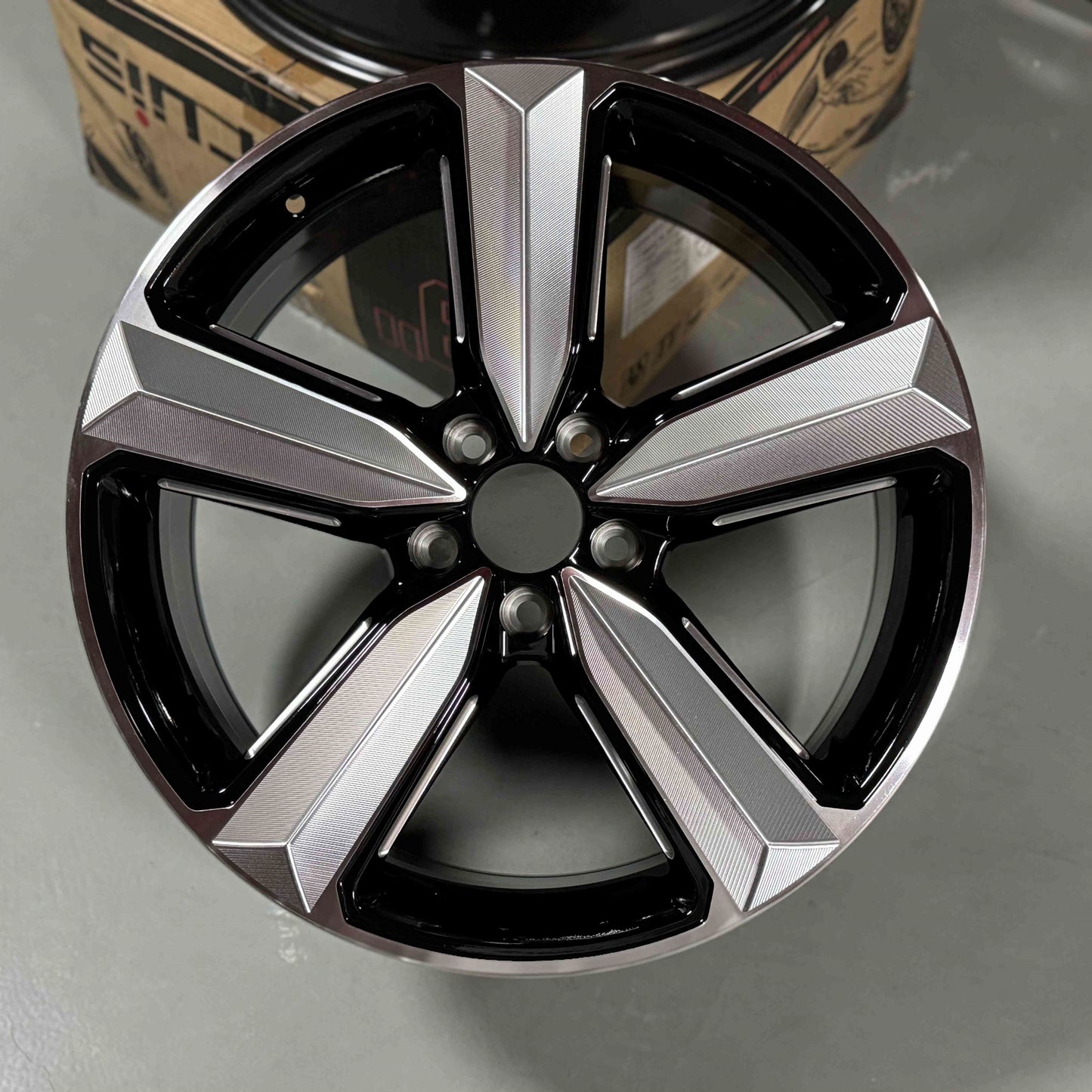Factory Price 18 Inch 5x112 Flow Formed Performance Passenger Car Wheels Wholesale