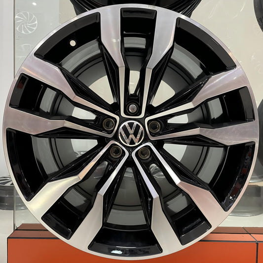 YX698 19 inch OEM replacement alloy wheel in machined black finish